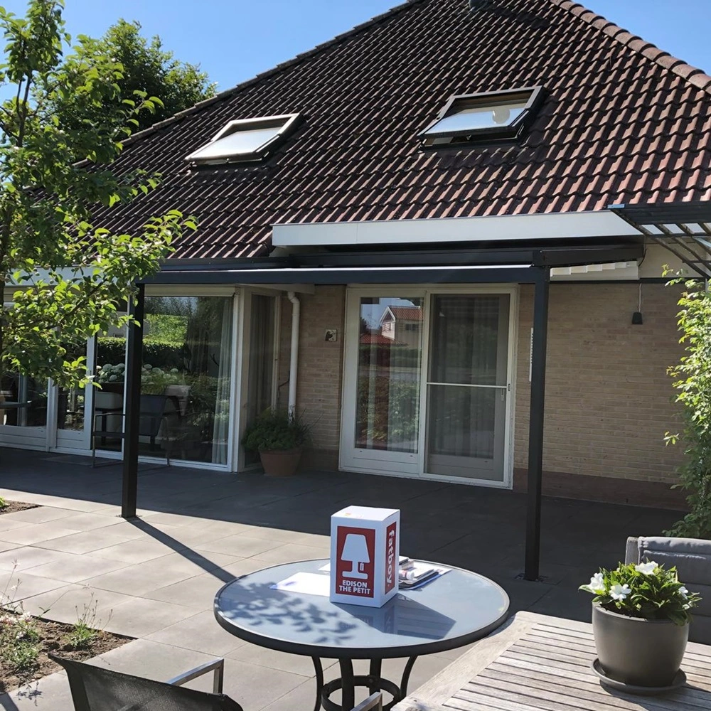 Jeans schuine overkapping terras bovenaanzicht