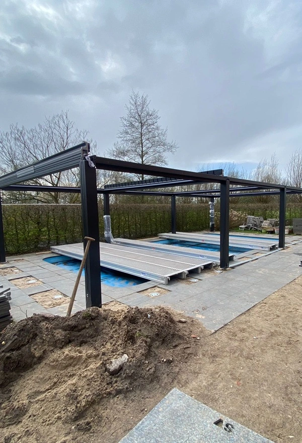 Bouw glazen tuinkamer boven zwembad in Stoutenburg Bouw glazen tuinkamer boven zwembad in Stoutenburg